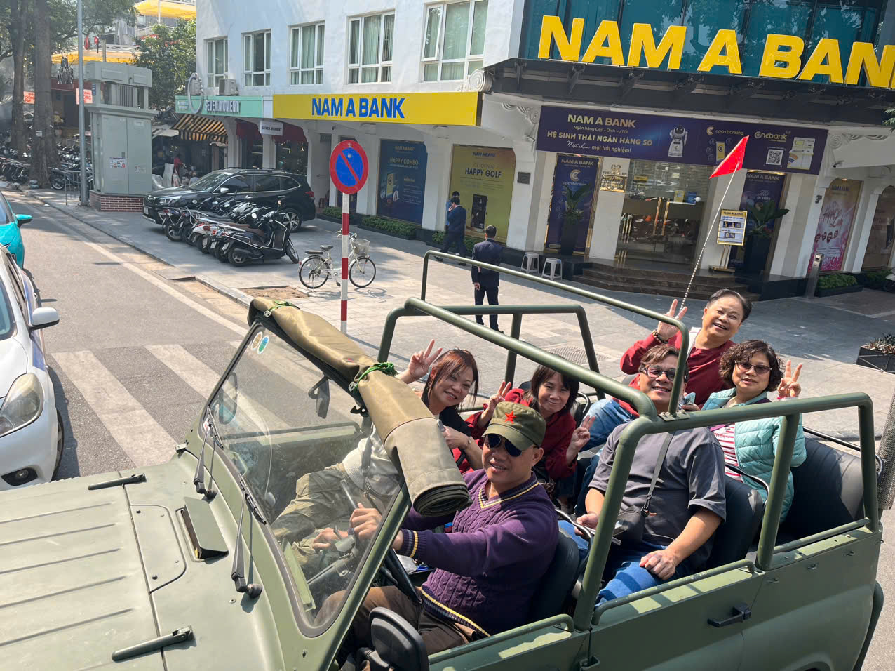 z7119006317925_36692ed9042eeed6d8a0ec306c3c20e5