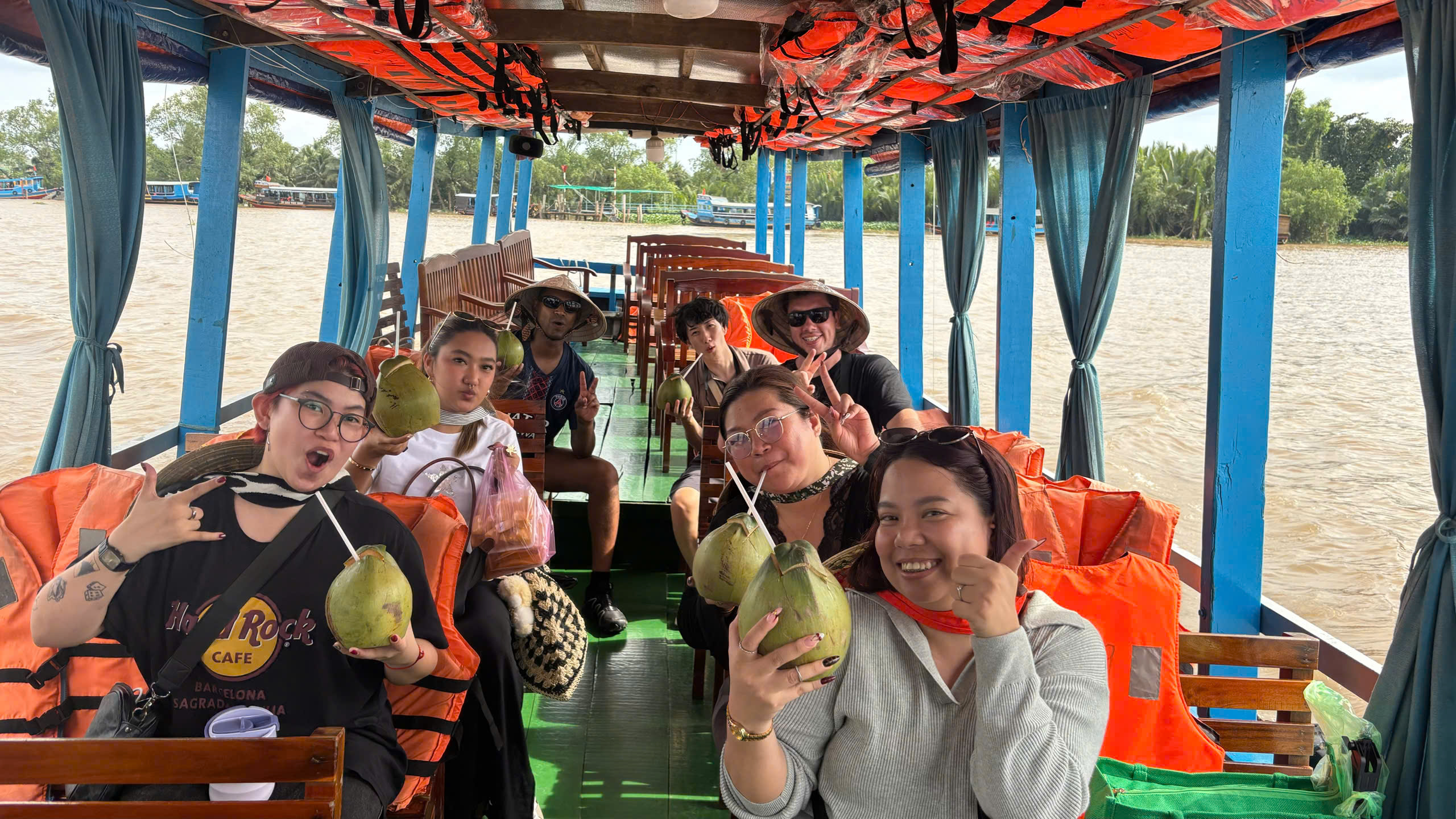 z7153511251228_44cbd19b99372bad5937f1c1307374d1