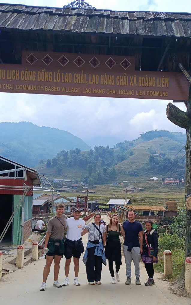 z7174384481880_bbeb3f7d71055917876fc12e980a7749