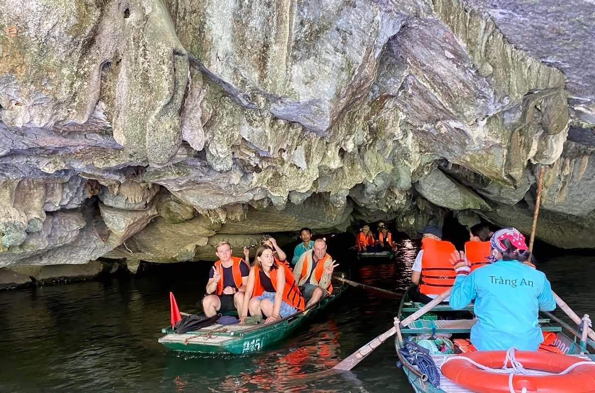 north-vietnam-package-ninh-binh-ha-long-sapa-tour-1 (1)